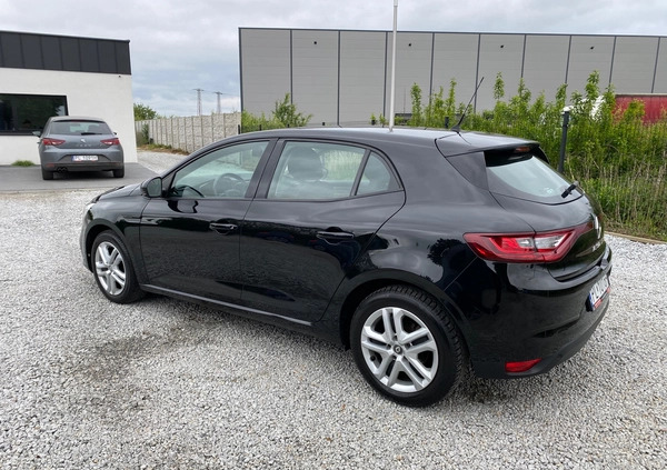 Renault Megane cena 45999 przebieg: 111000, rok produkcji 2017 z Wyszogród małe 781